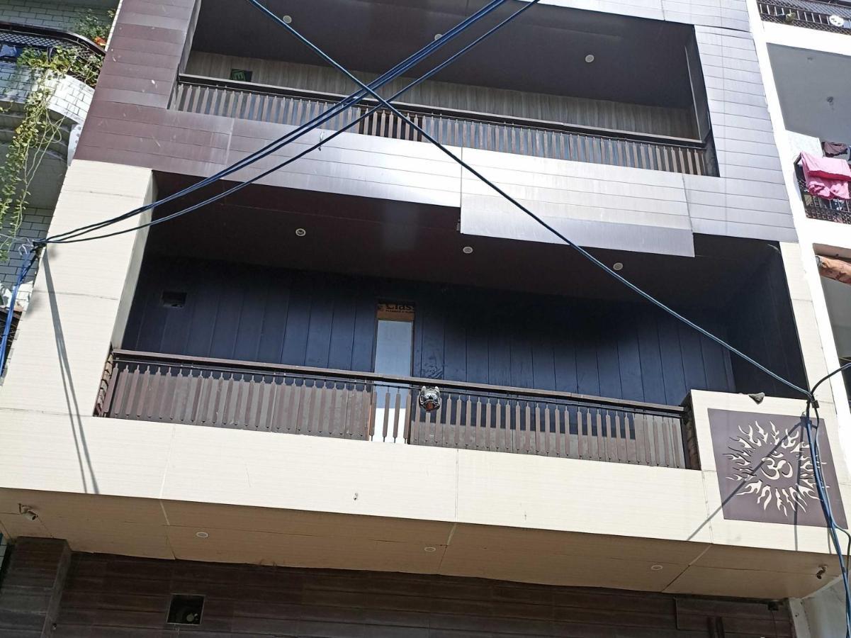 Hotel O Kl Khari Near Ashoka Park Mein Metro Neu-Delhi Exterior foto